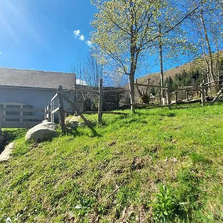Refuge La-hournere Feriehus
